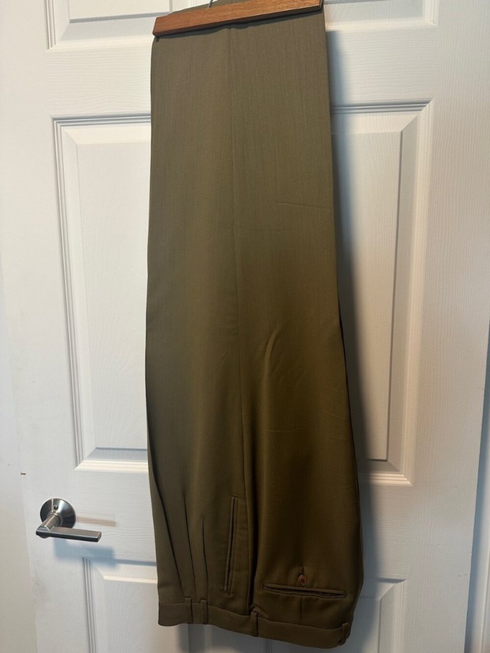 Avanzata dress pants 32 waitst / 30 inseam / color gold